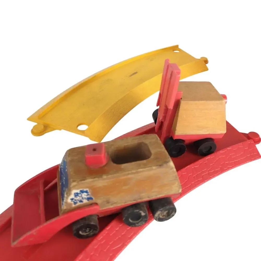 Vintage 1971 Mattel Preschool Motor Putt-Putt Construction Yard Set Trucks Track